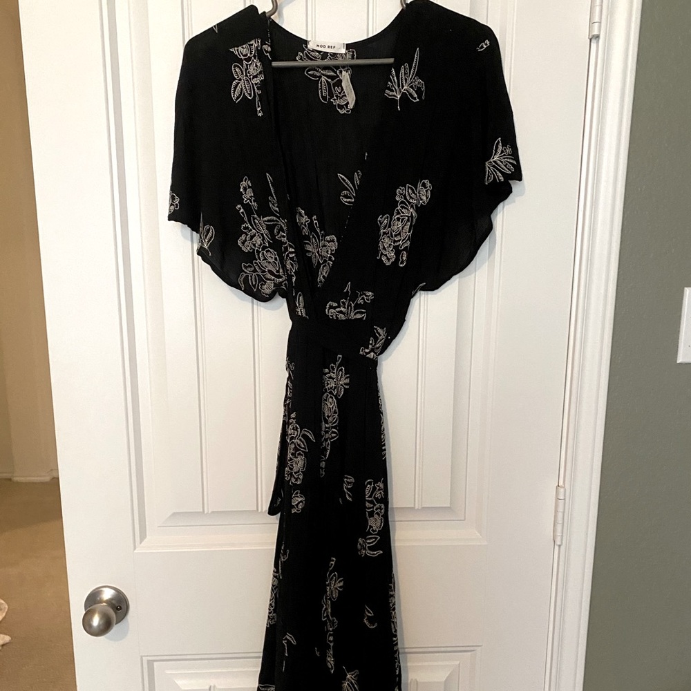 NWT black & cream embroidered flowers, wrap dress